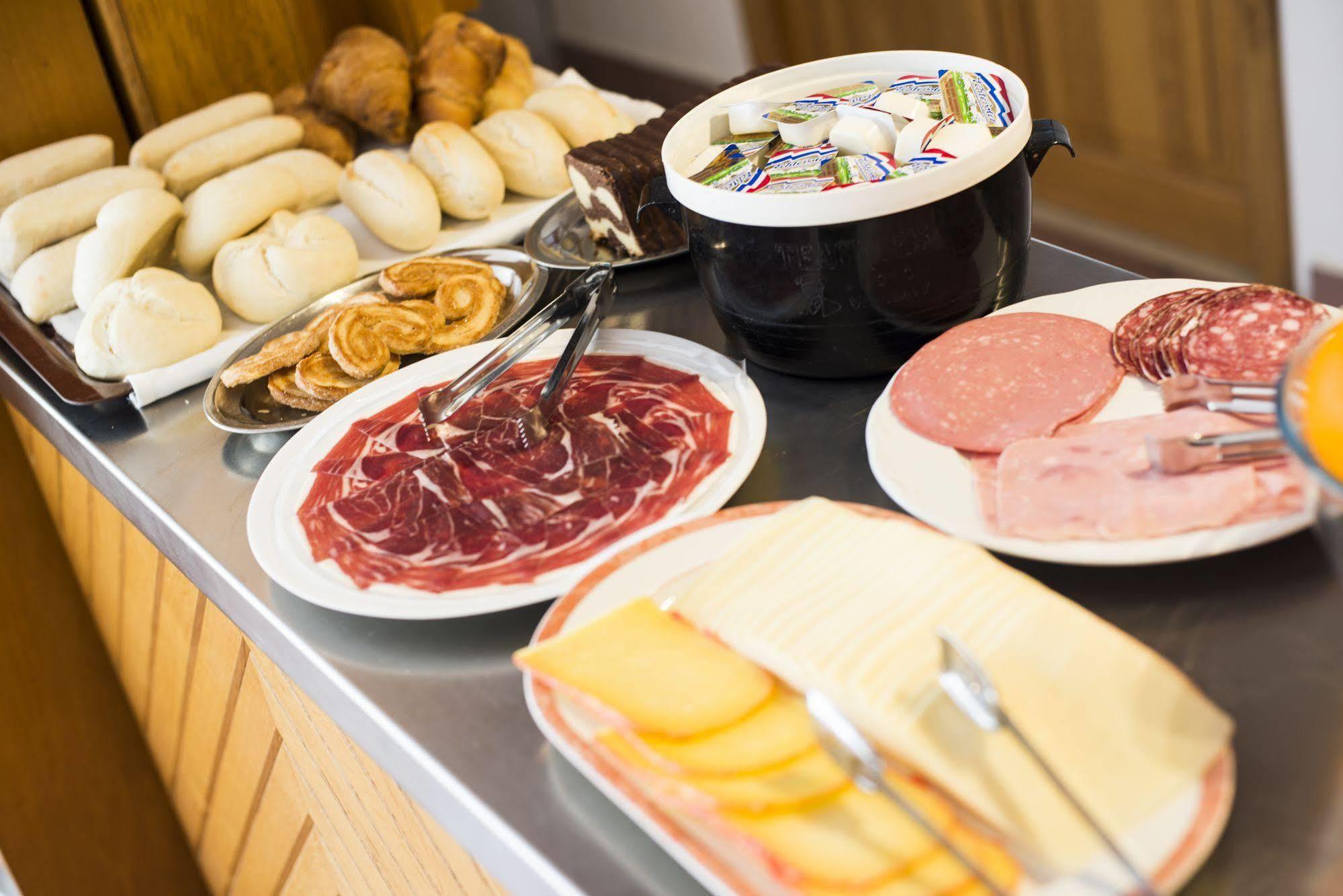 Hostal Residencia Sutimar 파게라 외부 사진